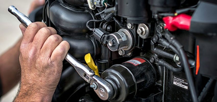 boat-engine-repair-850×400 boat-engine-repair-850x400